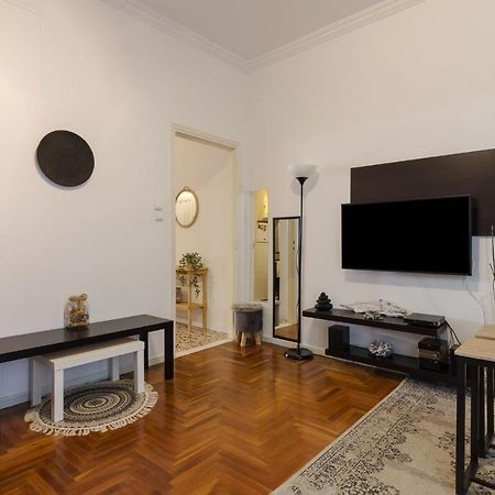 Classic And Modern Apartment In أثينا المظهر الخارجي الصورة